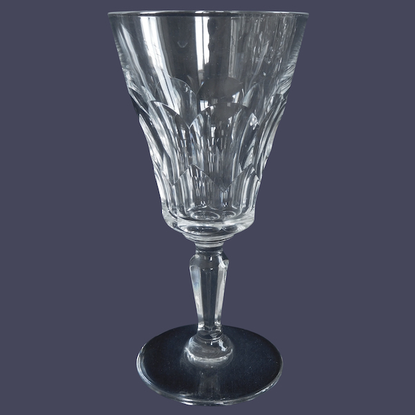 Verre à vin blanc en cristal de Baccarat taillé, modèle Belle de France - 12,7cm - signé