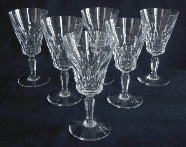 Verre à vin rouge en cristal de Baccarat taillé, modèle Belle de France - 14,5cm - signé