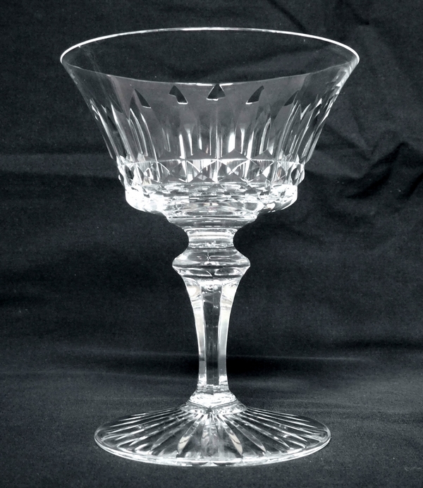 Coupe à champagne en cristal de Baccarat, modèle Buckingham - signée