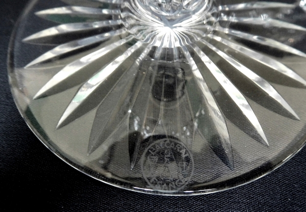 Coupe à champagne en cristal de Baccarat, modèle Buckingham - signée