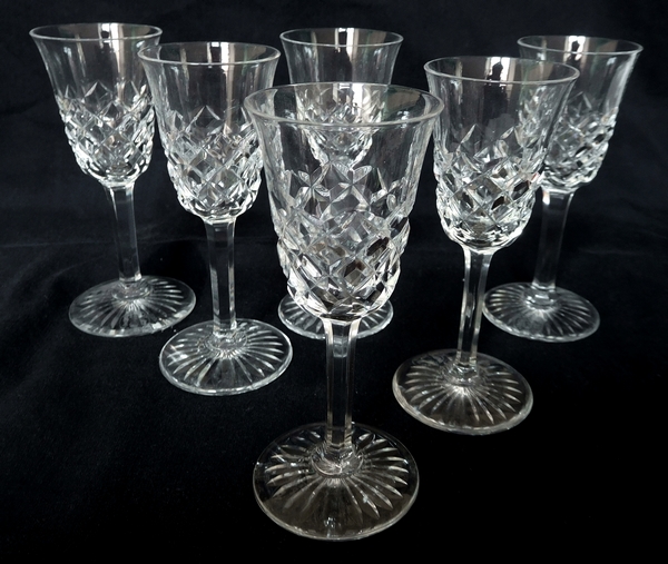 Baccarat crystal wine or port glass, Burgos pattern - signed - 13,9cm