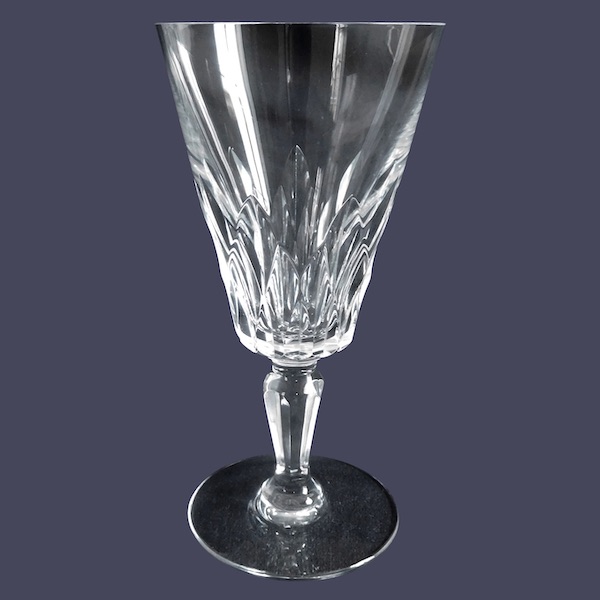 Baccarat crystal wine glass or port glass, Carcassonne pattern - signed - 11cm