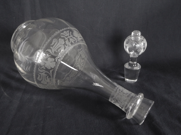 Baccarat crystal wine bottle / decanter, Chablis pattern, Renaissance style engraved with fleur de lys - 30cm