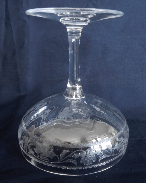 Baccarat crystal champagne glass, Chablis pattern, Renaissance style engraved with fleur de lys