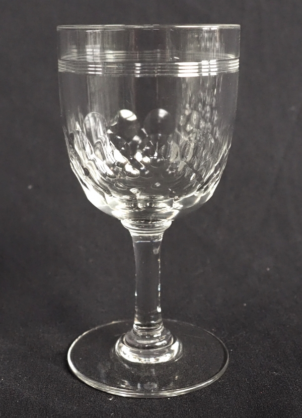 Baccarat crystal wine glass, Chauny pattern - 12.3cm