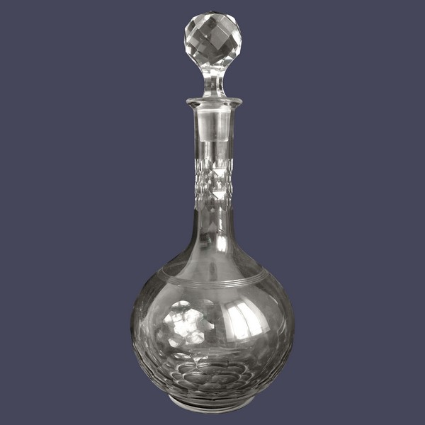Carafe à eau en cristal de Baccarat, modèle Chauny jambe balustre applati - 30,5cm