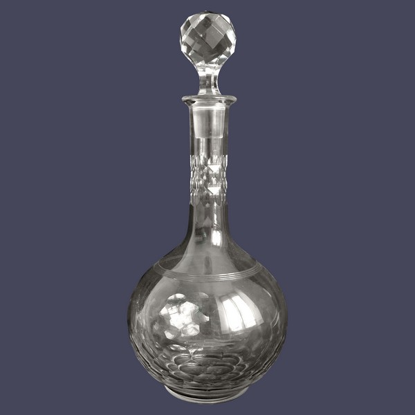 Carafe à vin en cristal de Baccarat, modèle Chauny jambe balustre applati - 26cm