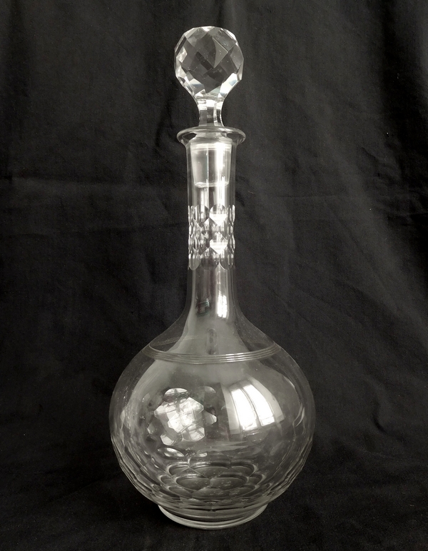 Carafe à eau en cristal de Baccarat, modèle Chauny jambe balustre applati - 30,5cm