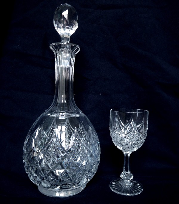 Carafe à vin en cristal de Baccarat, modèle Colbert