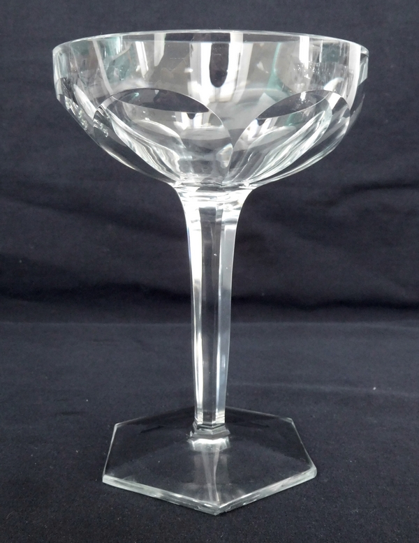 Coupe à champagne en cristal de Baccarat, modèle Compiègne