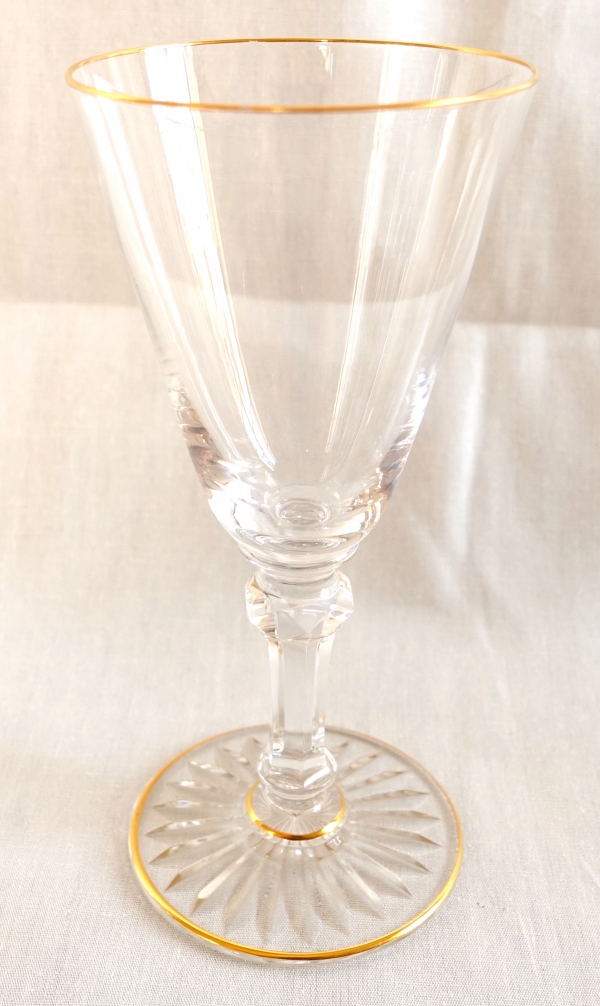 Baccarat crystal wine glass - shape 8469 enhanced with fine gold - 13.8cm
