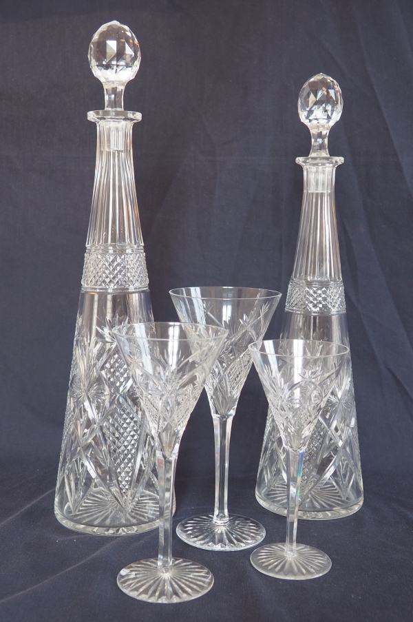 Baccarat crystal wine bottle, cut pattern 10834 - original paper sticker - 40cm