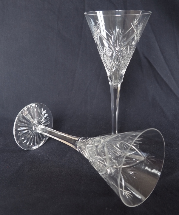 Verre à vin blanc ou porto en cristal de Baccarat, modèle conique taille 10834 - 17,1cm