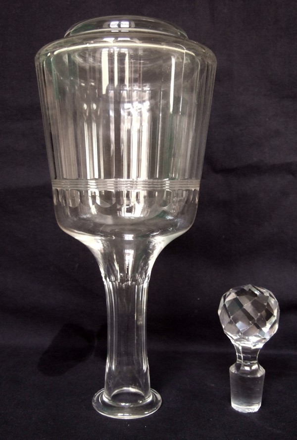 Carafe à vin en cristal taillé de Baccarat, modèle proche de Chicago