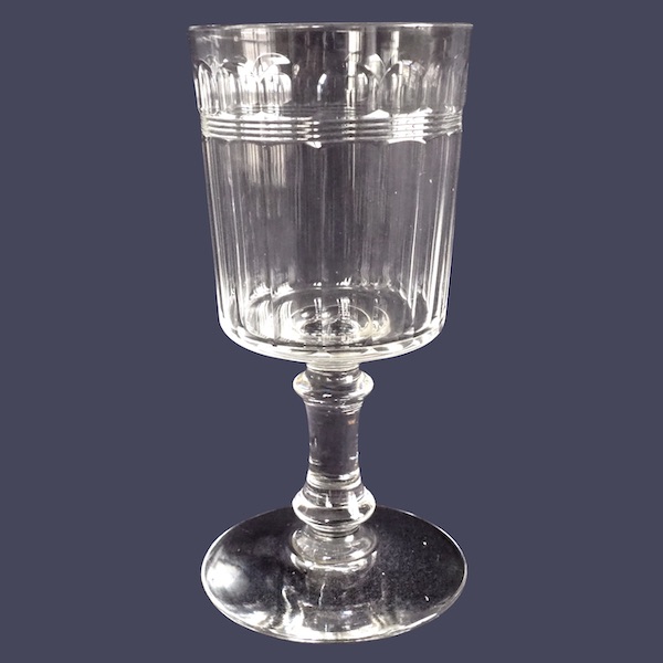 Baccarat crystal wine or port glass, cut crystal, Chicago pattern variant - 10,9cm