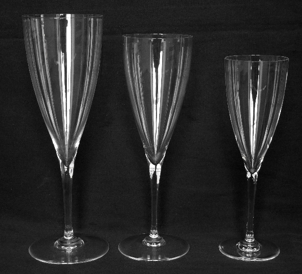 Verre à vin en cristal de Baccarat, modèle Dom Perignon - 20,7cm - signé