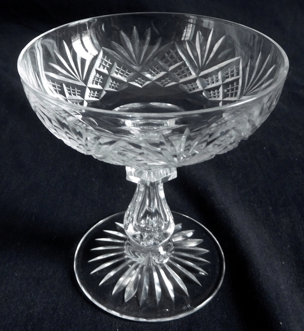 Baccarat crystal champagne glass, Douai pattern sophisticated variant