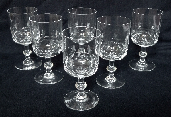 Baccarat crystal wine glass, scale and palm cut pattern - 11.1cm