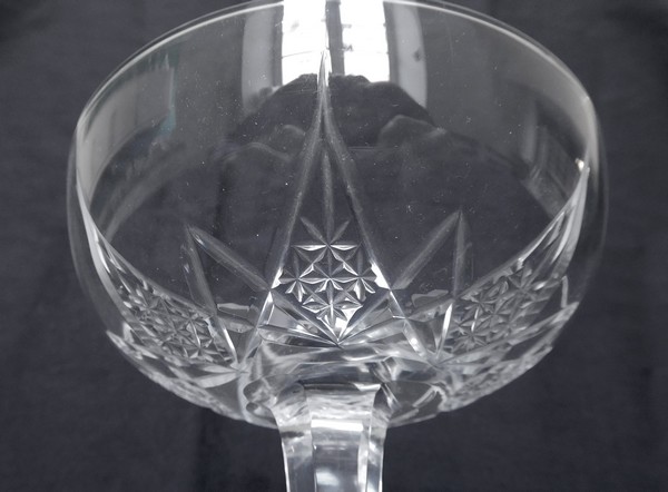 Coupe à champagne en cristal de Baccarat, modèle Epron