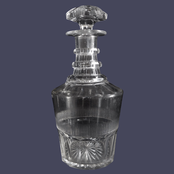 Carafe à vin en cristal de Baccarat taillé à facettes et biseaux, vers 1850