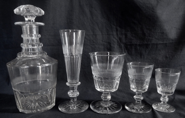 Carafe à vin en cristal de Baccarat taillé à facettes et biseaux, vers 1850