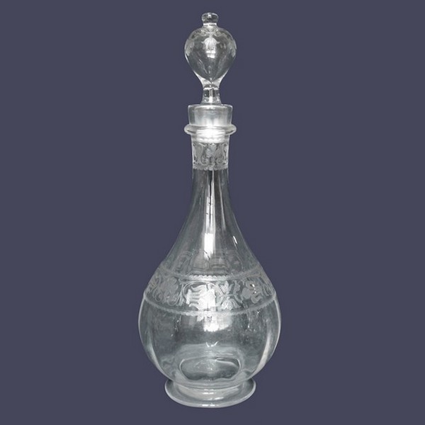 Baccarat crystal wine decanter, fleurs-de-lis engraved pattern - 31.5cm