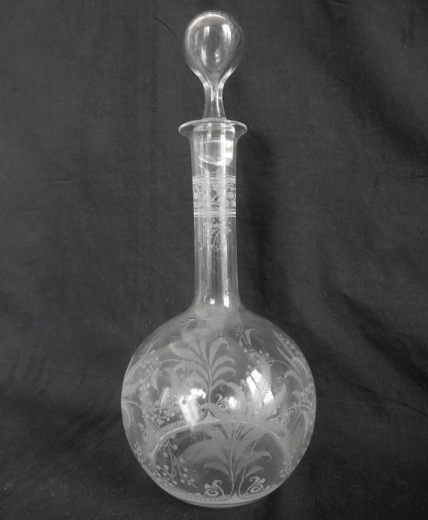 Baccarat crystal wine decanter, Fougeres pattern - 30,5cm