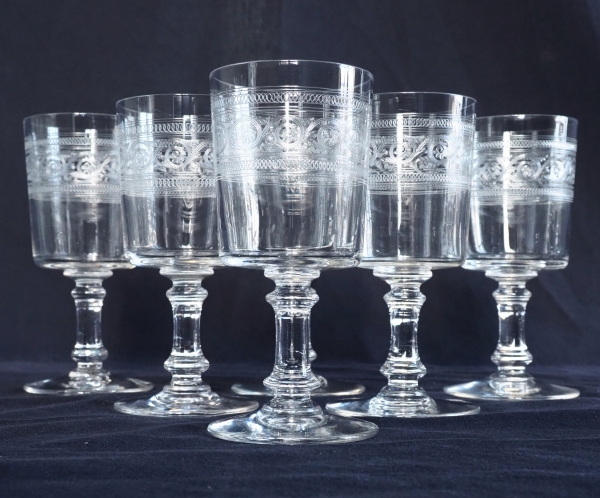 Baccarat crystal water glass - engraved Athenian pattern - 15cm