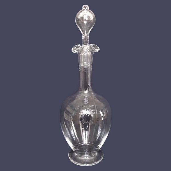 Baccarat crystal liquor decanter / bottle, engraved pattern 10607 - 24cm