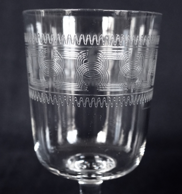 Baccarat crystal water glass, engraved crystal pattern 3458 - 13.2cm