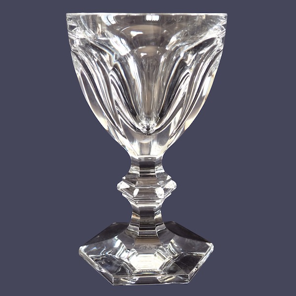 Baccarat crystal wine glass, Harcourt pattern - 13.6cm - signed