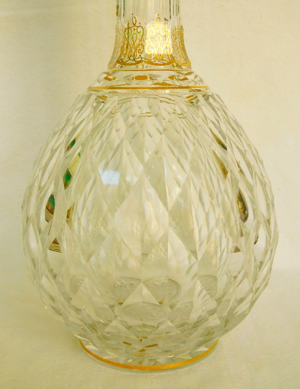 Baccarat crystal wine decanter, Juvisy pattern enhanced with fine gold - original paper sticker