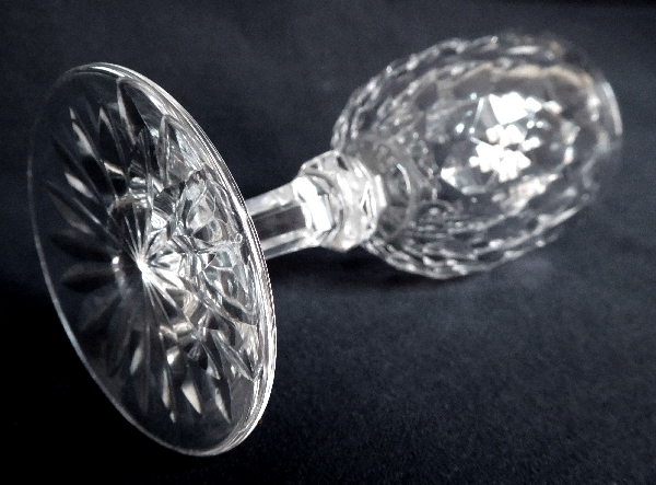 Verre à vin en cristal de Baccarat, modèle Juvisy (service officiel de l'Elysée) - 12,8cm