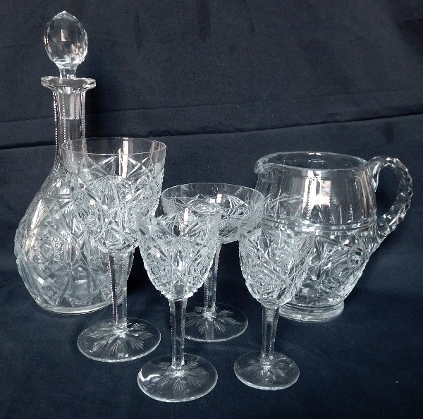 Carafe à eau / pichet / broc en cristal de Baccarat, modèle Lagny - signée