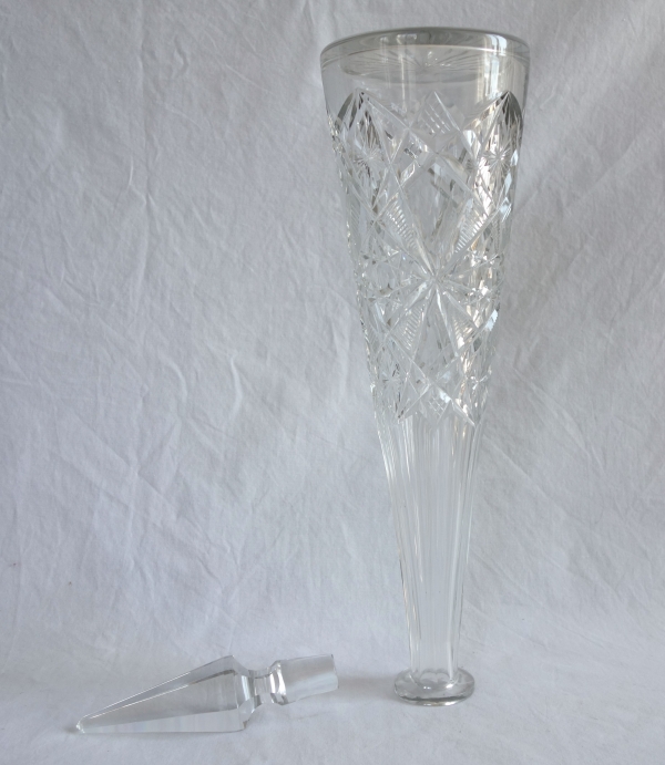 Carafe à vin du Rhin en cristal de Baccarat taillé, modèle Lagny - 42cm