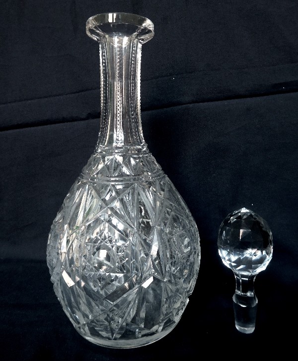 Baccarat crystal wine decanter, Lagny pattern - signed - 28cm