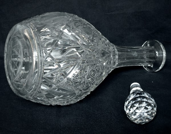 Baccarat crystal wine decanter, Lagny pattern - signed - 28cm