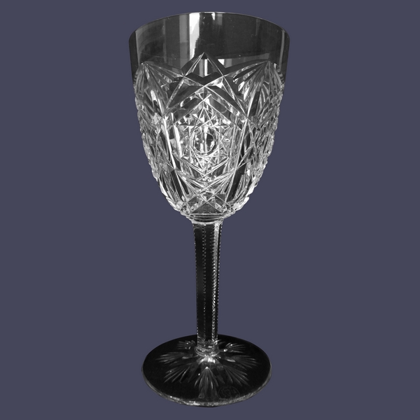 Baccarat crystal wine glass, Lagny pattern - 18.3cm - signed