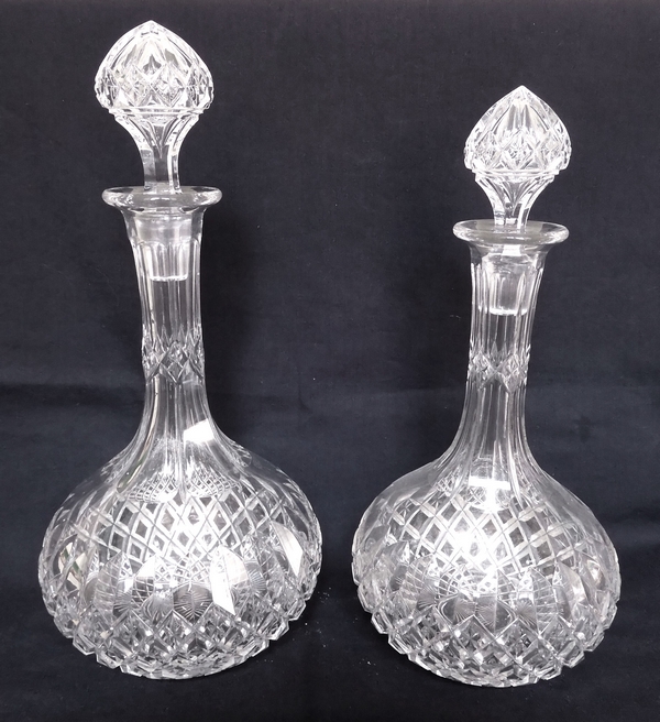 Baccarat crystal water bottle, Libourne pattern (GG pattern) - 30.5cm