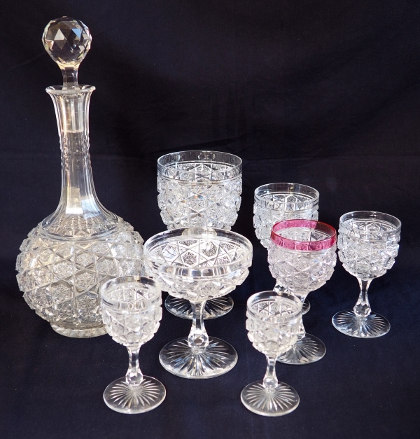 Baccarat crystal wine decanter, Lorient pattern - 31cm