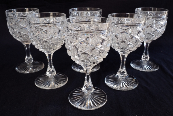 Baccarat crystal wine glass, Lorient pattern - 13.8cm