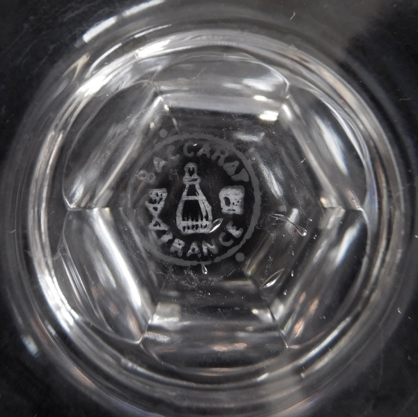 Verre à eau en cristal de Baccarat, modèle Louvois - 18,3cm - signé