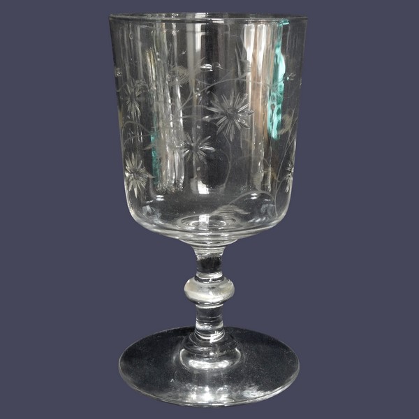 Baccarat crystal water glass, daisies cut pattern - 11.8cm