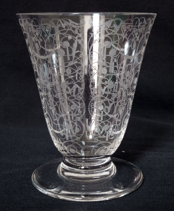 Baccarat crystal wine glass, Michelangelo pattern - 8.5cm - signed