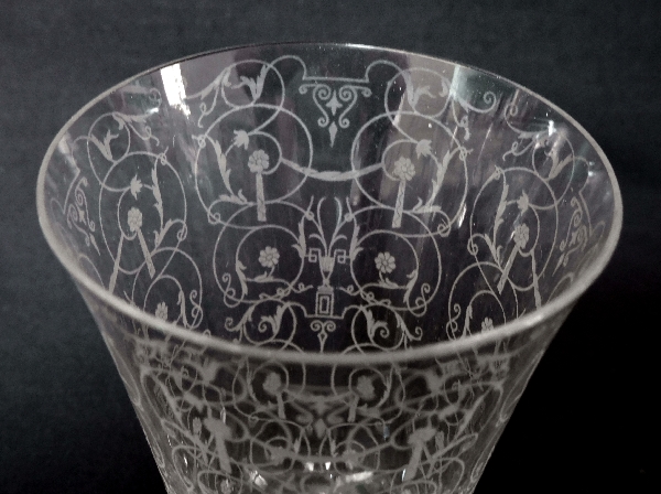 Baccarat crystal wine or port glass, Michelangelo pattern - 8cm - signed