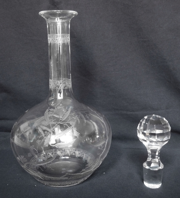 Baccarat crystal water decanter, Mimosas pattern - 29.7cm