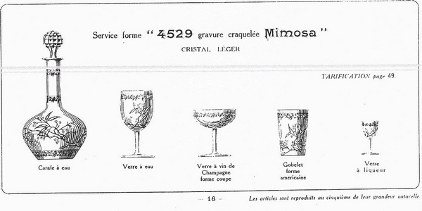 Baccarat crystal wine decanter, Mimosas pattern - 27.1cm