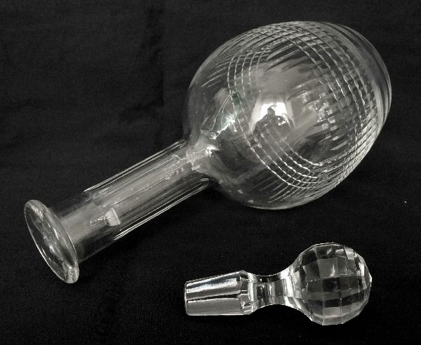 Carafe à liqueur en cristal de Baccarat, modèle Nancy - signée - 22cm