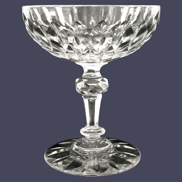 Coupe à champagne en cristal de Baccarat, modèle Nîmes (variante de Juvisy)