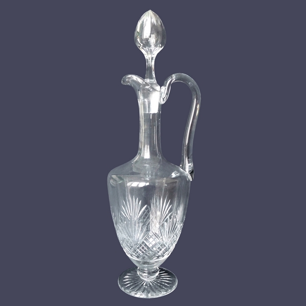 Aiguière / carafe en cristal de Baccarat, modèle à palmettes conique